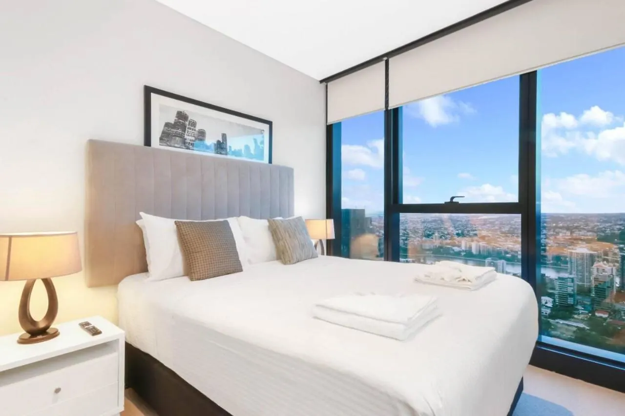Luxury 1 Bedroom Retreat In Brisbane City With Pool And Gym Australia